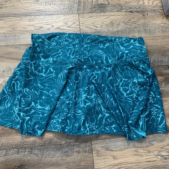 Athleta Ace Printed Tennis Skort 13.5 - Picture 2 of 9